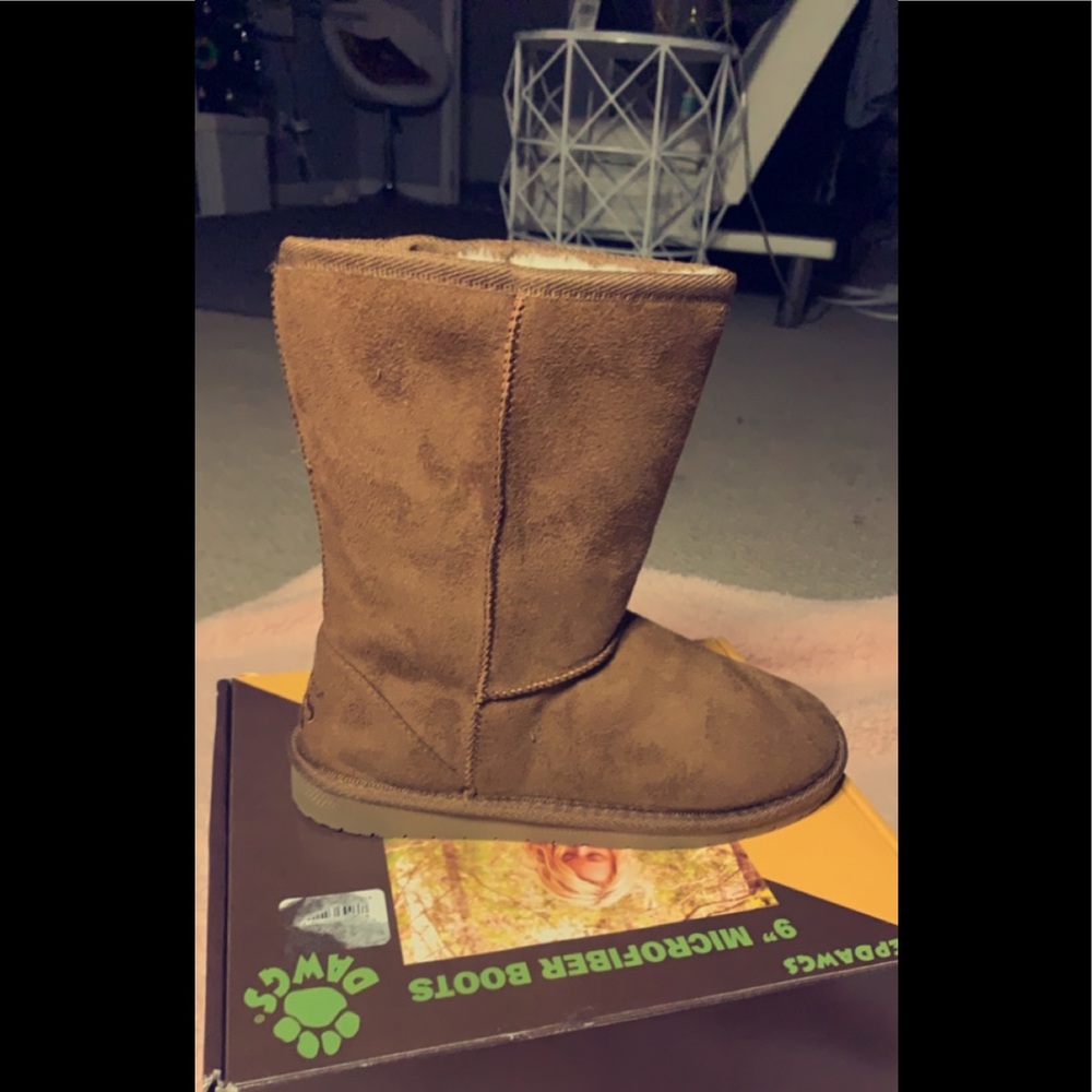 Dawg’s Winter Boots